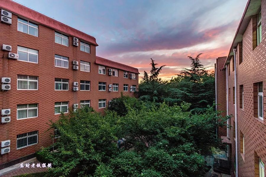 东财大学校园生活,东财校园实景图