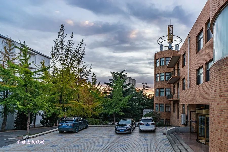 东财大学校园生活,东财校园实景图