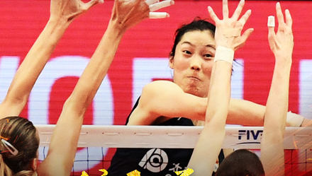 郎平带领中国女排夺了几个冠军,中国女排世界杯郎平赛后采访