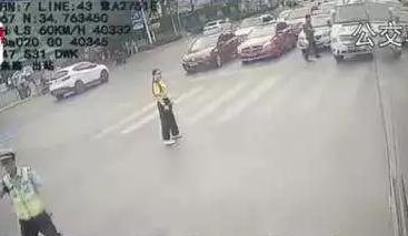 李连杰全国武术大会,全国第一届武术大赛李连杰