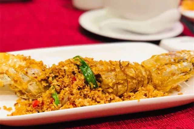 攻略来了！当上海人拿起醋和姜丝，全城的大闸蟹都充满了忧伤…