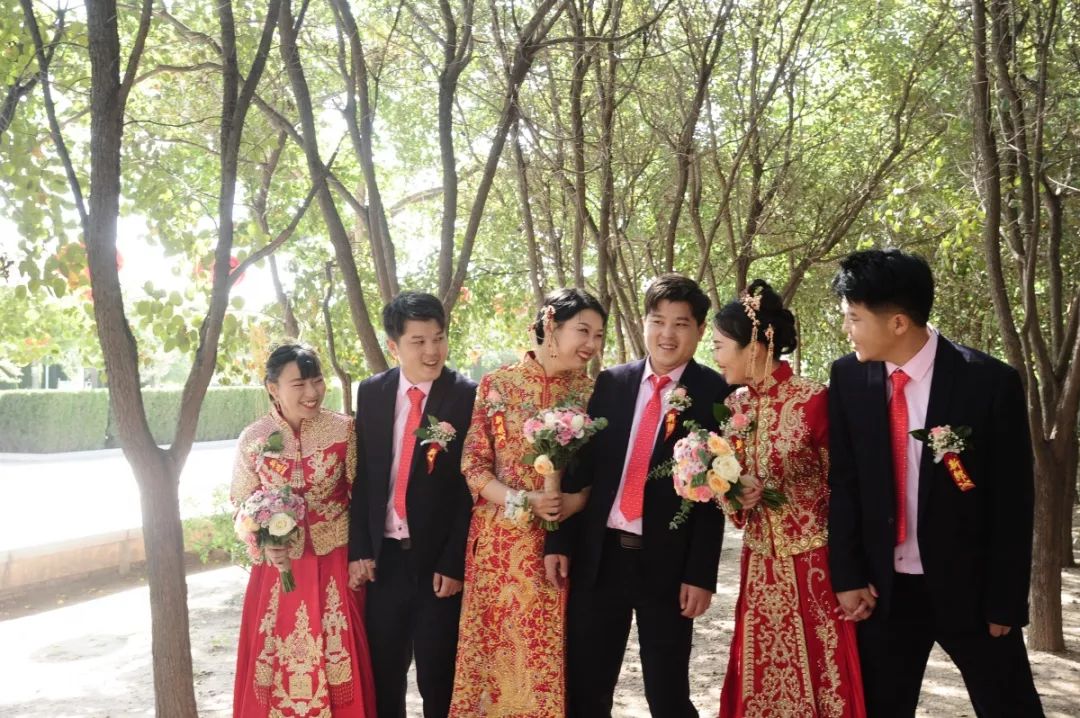 三胞胎十年*考前**进一所大学，高考分数连号！刚刚又同天结婚！又相信缘分了……