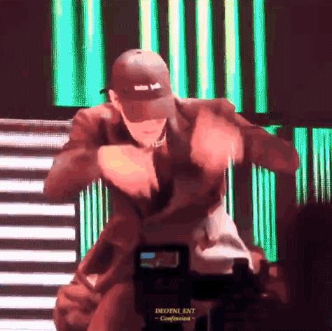 「人间GUCCI」那么多|咋就他被官方盖章了？