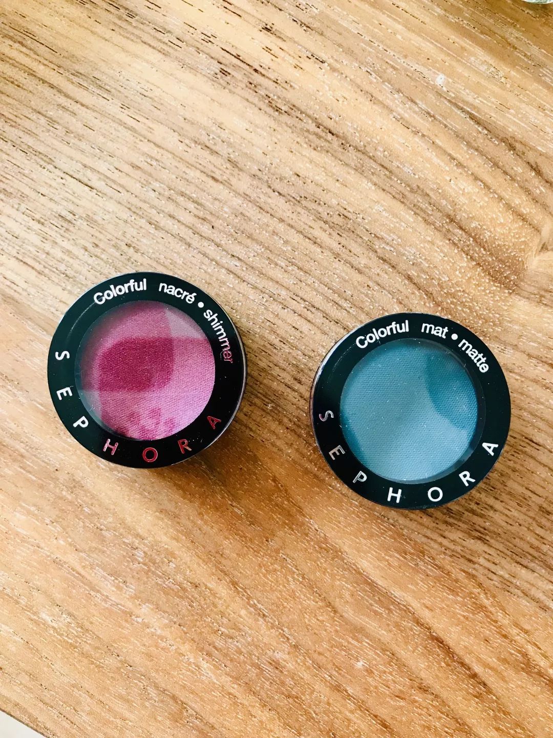 为祖国涂上喜欢的颜色,为青春涂抹美丽的中国红