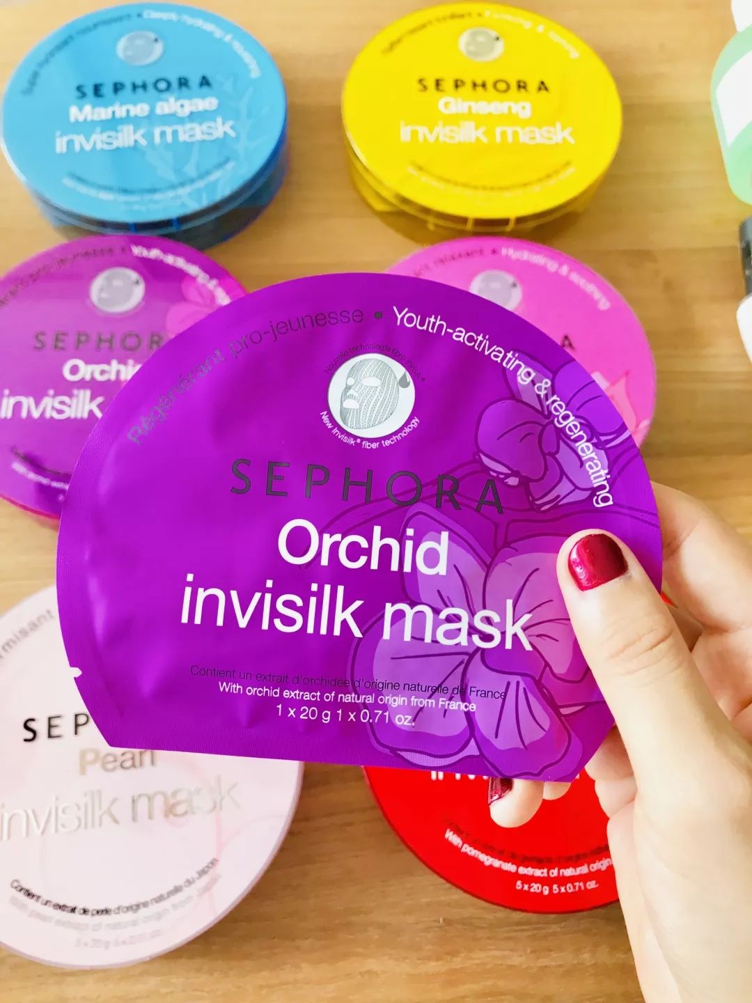 为祖国涂上喜欢的颜色,为青春涂抹美丽的中国红