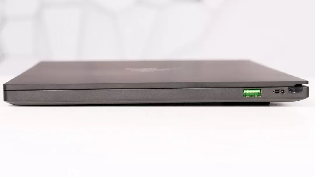 聊一台游戏性能超强的笔记本,聊一款几乎无法被超越的笔记本