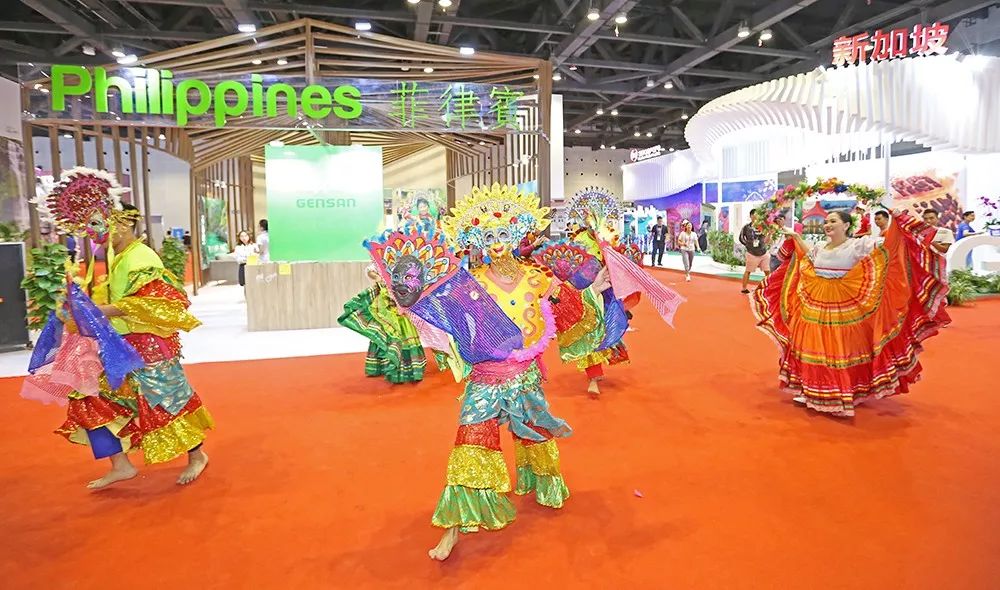 看！好多小姐姐小哥哥在东盟“魅力之城”欢歌热舞！还有开放日最全攻略哦