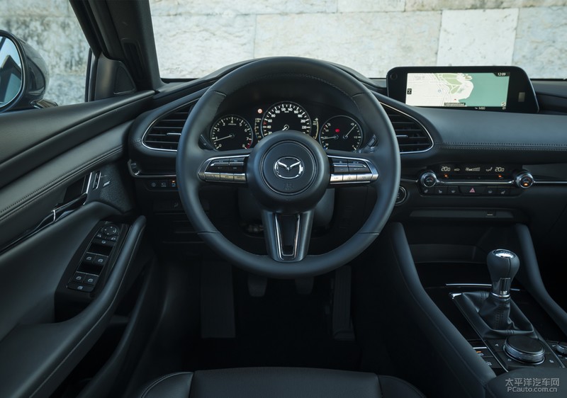 次世代mazda3昂克赛拉荣膺双3强,马自达3axela昂克赛拉参数