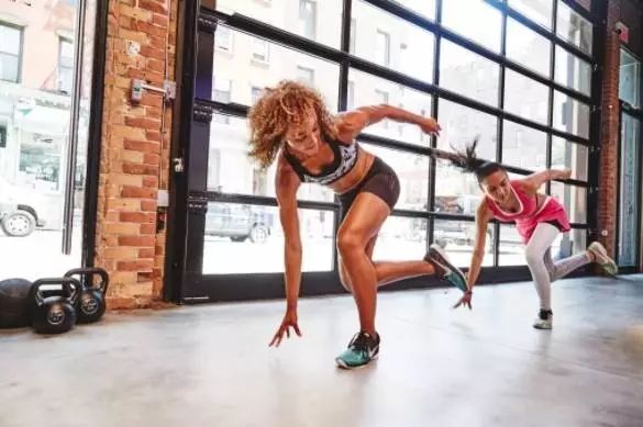 在家做运动项目,在家运动锻炼身体