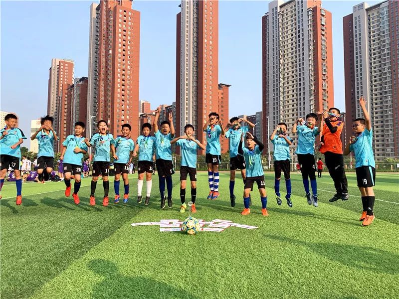 一年级学生校园足球赛,青少年足球赛共28支球队参加比赛