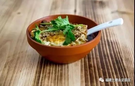 喜迎国庆醉美土楼|借问酒家何处有？拳王争霸风情街！我有酒，你有故事吗？