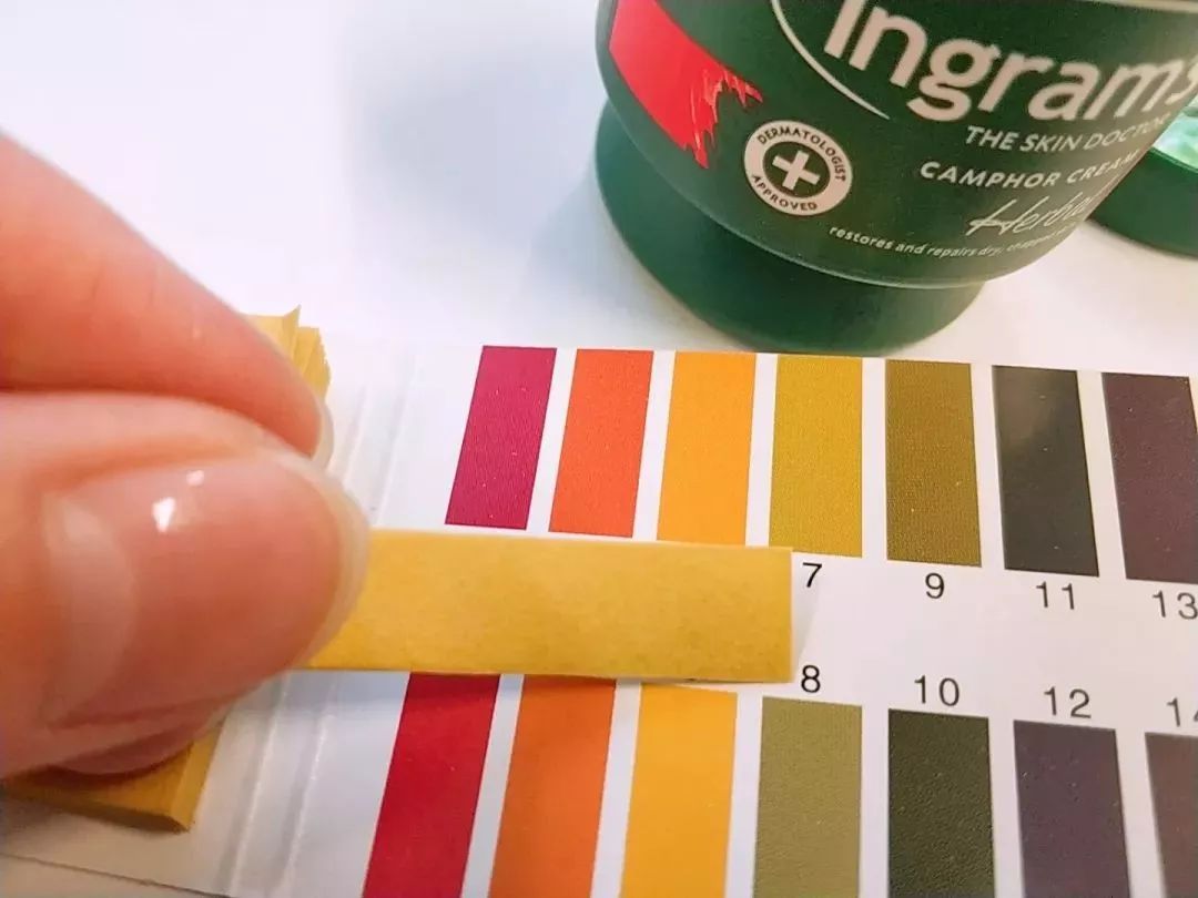 爸妈的手脚布满了老茧,手足干裂是什么前兆