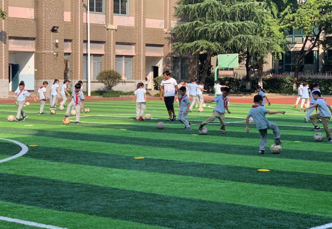 千里之行始于足下毛笔字,千里之行始于足下造句