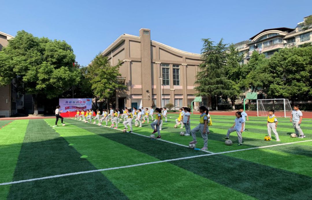 千里之行始于足下毛笔字,千里之行始于足下造句