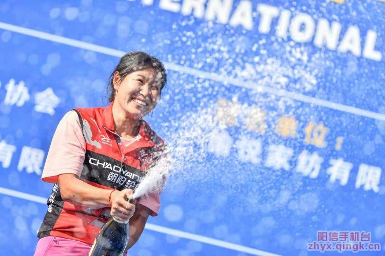 国庆节喜事多,国庆佳节来临喜事连连