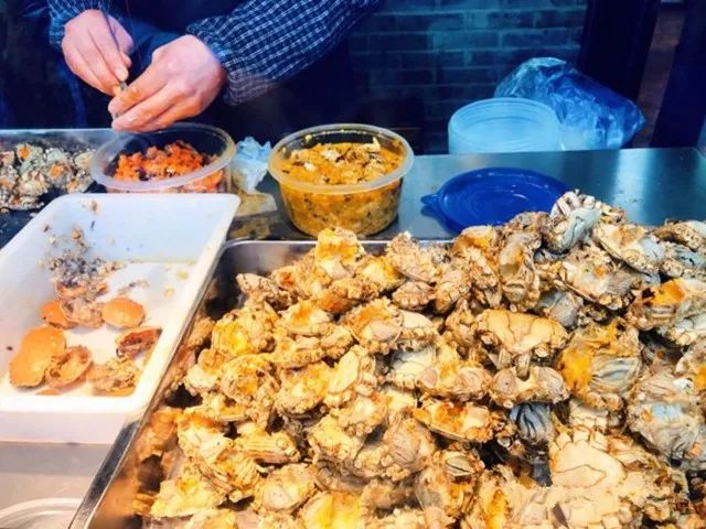 攻略来了！当上海人拿起醋和姜丝，全城的大闸蟹都充满了忧伤…