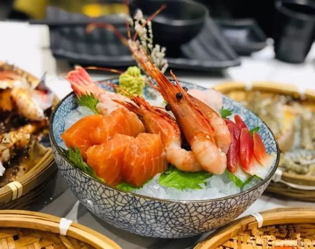 攻略来了！当上海人拿起醋和姜丝，全城的大闸蟹都充满了忧伤…