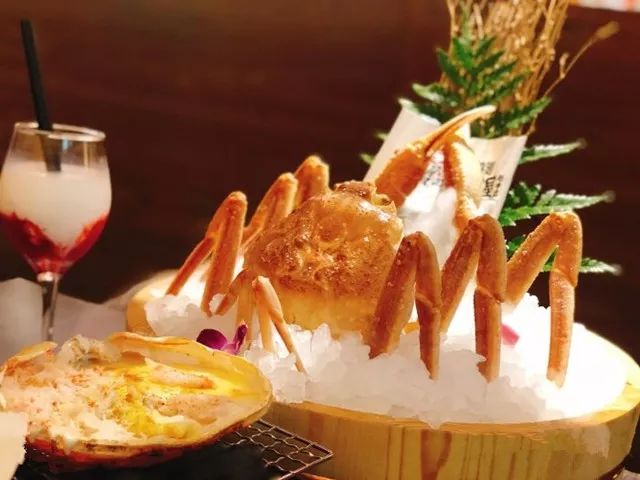 攻略来了！当上海人拿起醋和姜丝，全城的大闸蟹都充满了忧伤…