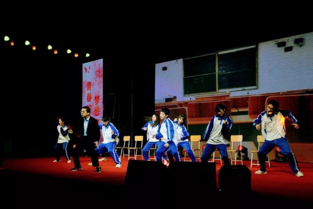 青春西航人共圆家国梦|西安航空学院庆祝新中国成立70周年暨2019年迎新晚会成功举办