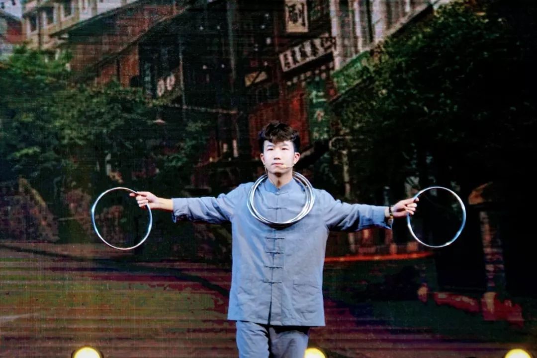 青春西航人共圆家国梦|西安航空学院庆祝新中国成立70周年暨2019年迎新晚会成功举办