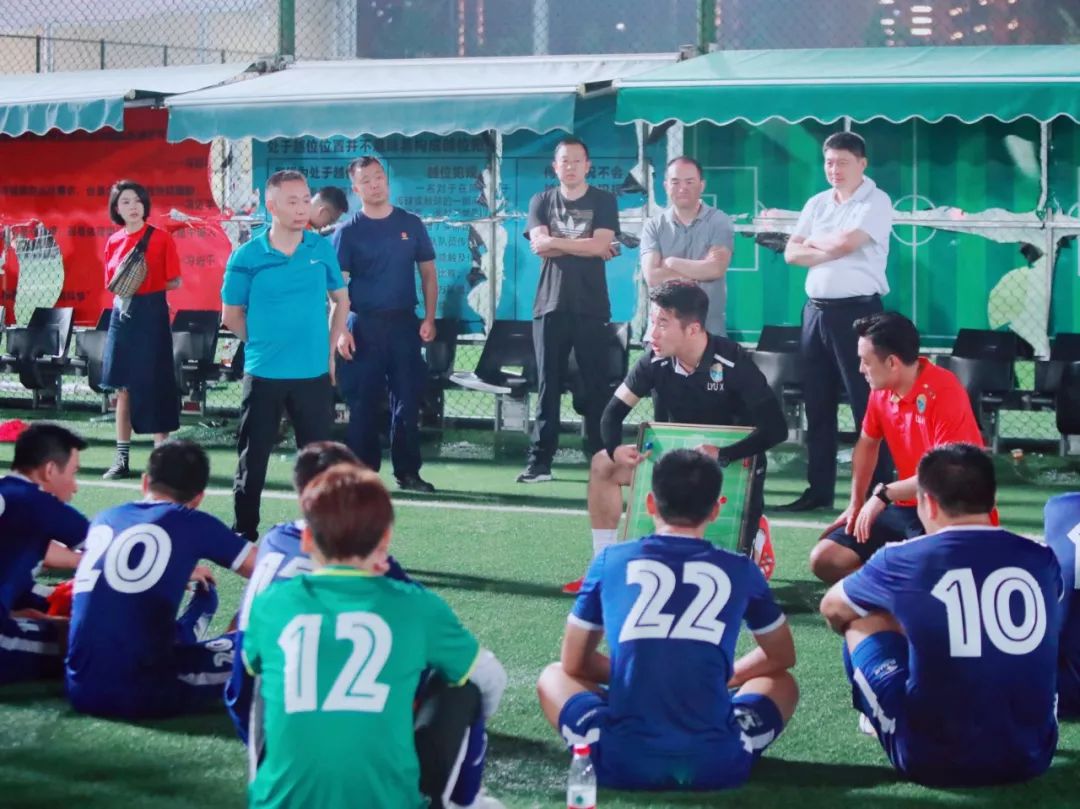 火焰蓝武汉篮球,火焰蓝武汉消防