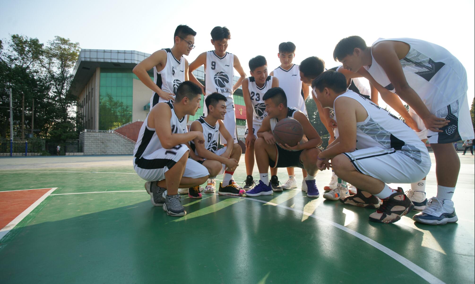 大鹏一日同风起扶摇直上九万里——记信阳市一高篮球特长生熊子鑫