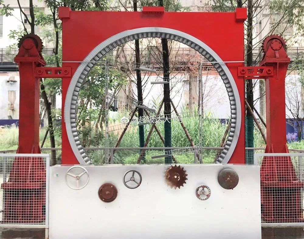 成都机车厂,成都工业学院变身国潮打卡地