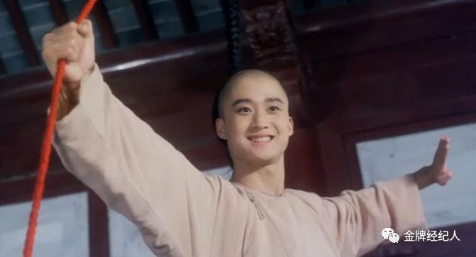 吴京躲避子弹,吴京攀登者无替身