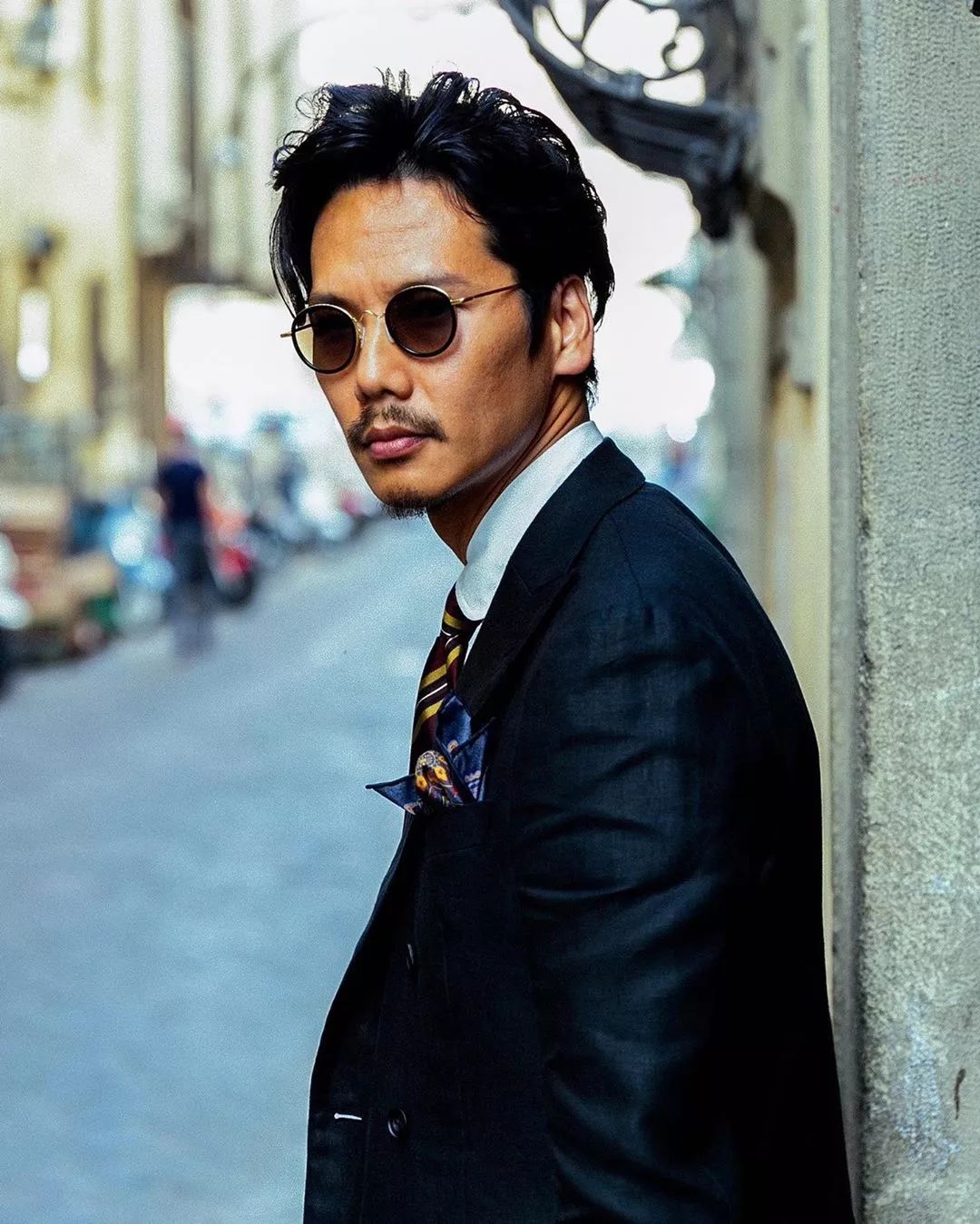 鐭笐鑳栭粦鐢风敓鎬庝箞閫嗚,鐭儢榛戠殑鐢风敓鎬庝箞閫嗚