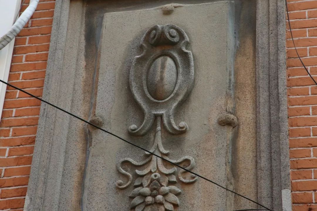 【探秘】长宁这条不起眼的小马路，竟藏有中国“烟卷大王”洋气的老宅……