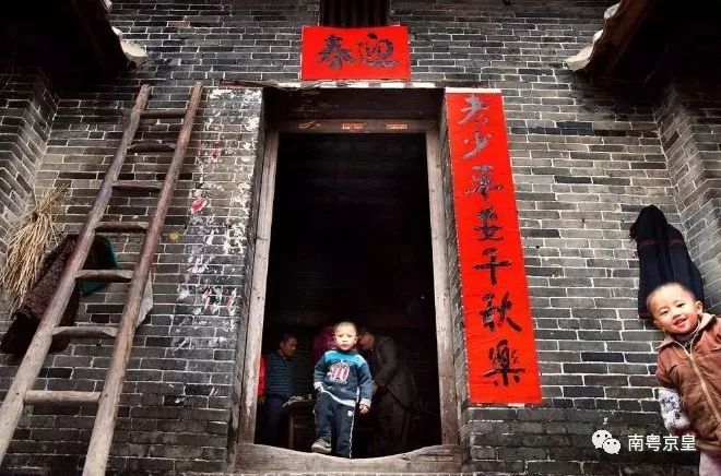 羊城飘逸着最傲娇的色彩——中国红，要的就是这个味儿