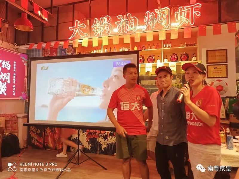 羊城飘逸着最傲娇的色彩——中国红，要的就是这个味儿