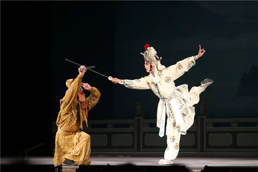 姥姥和外婆有什么区别呢,姥姥和外婆有啥区别呢