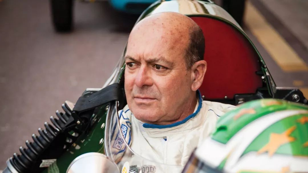 拥有一艘游艇一年需要多少钱,1000万美元豪华游艇