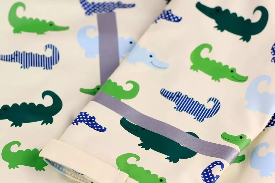 美炸了！这是我见过最美的雨具，没有之一，每个款我都想来一件