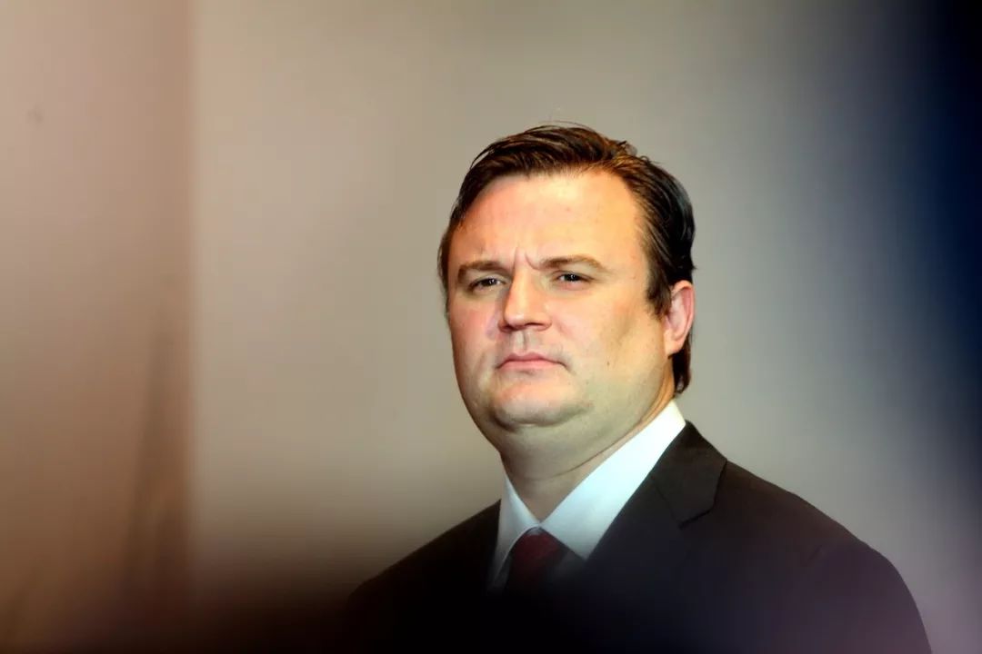 依然支持莫雷！肖华连夜来华，中企全面暂停合作