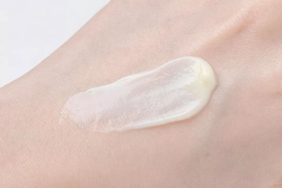 太撩人的性冷淡！用了这个高颜值好物，我连1000块的香水都弃了