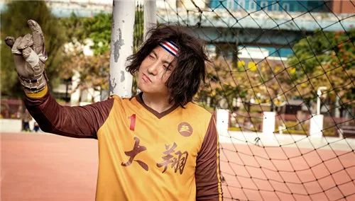 西班牙足球场免费吗,西班牙旅游足球