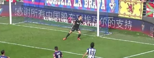 西班牙足球场免费吗,西班牙旅游足球