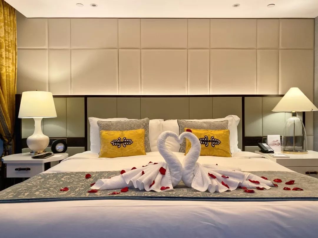 瑞吉上海,上海瑞吉入夜仪式