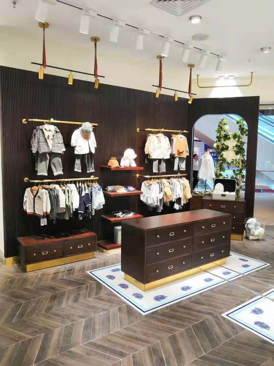 香奈儿亮点,香奈儿童装