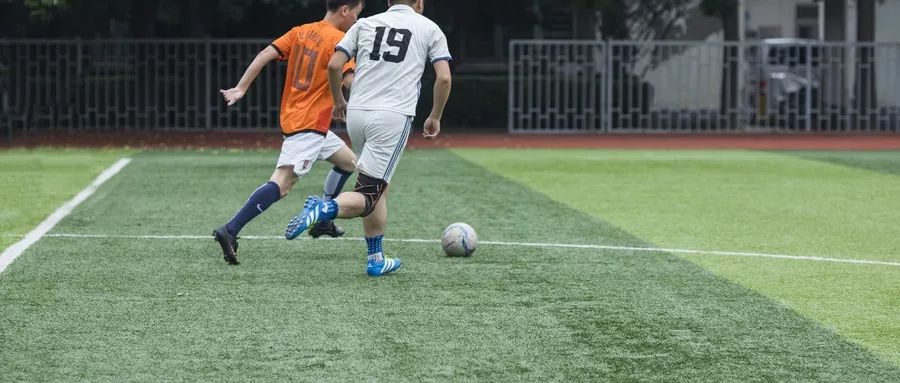 成都南门未来最大的足球场,成都最标准的足球场在哪里