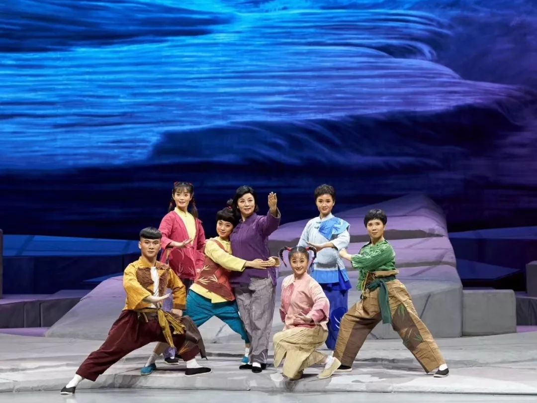 不忘初心牢记使命主旋律电影,不忘初心牢记使命节目