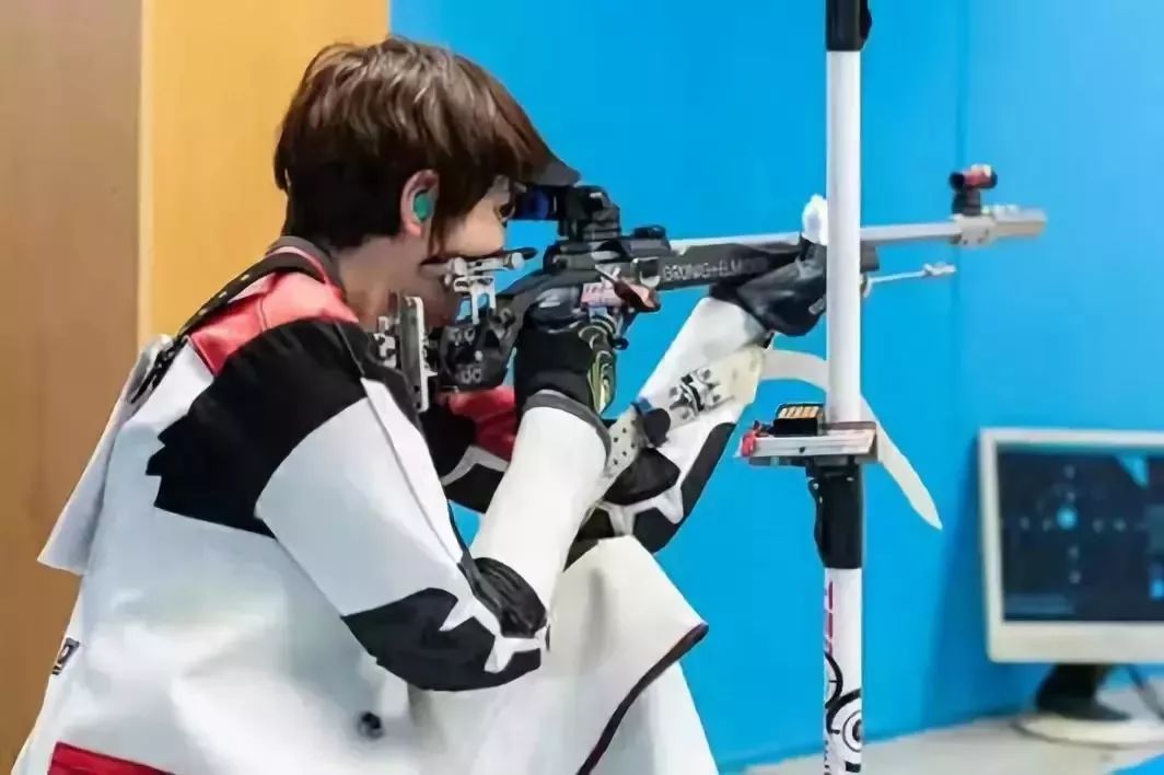 聚焦十四冬年轻选手创佳绩,十四冬赛场年轻选手创佳绩