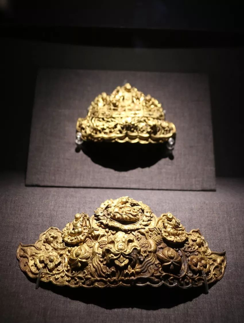 卡地亚限量窄版手镯,卡地亚新款手镯时尚减龄黄金