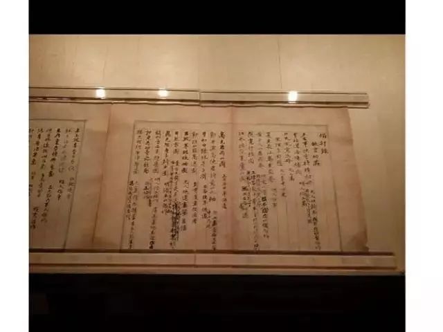 画家吴湖帆的作品,画家吴湖帆花鸟画作品