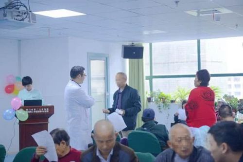 湖北荆门二医举办“玫瑰人生携手同行”第二届造口人联谊会
