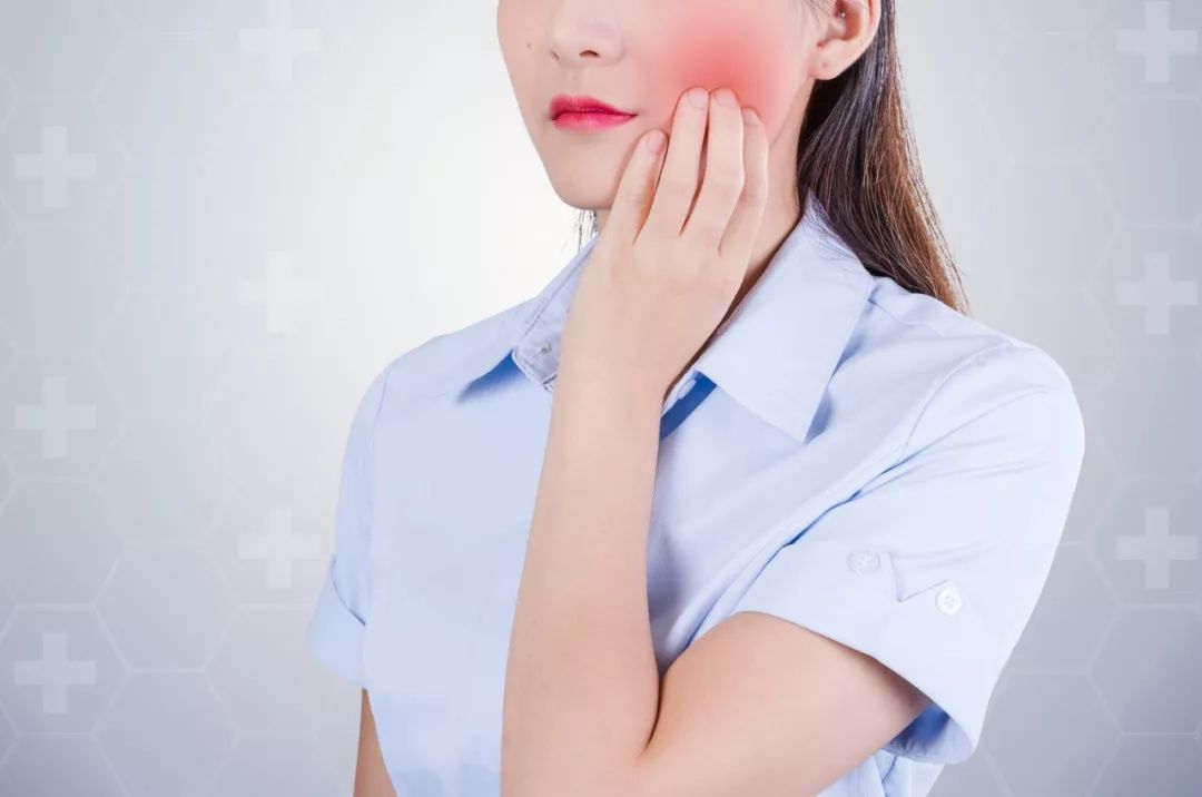 吃饭塞牙是什么原因引起的,吃饭塞牙牙痛什么原因