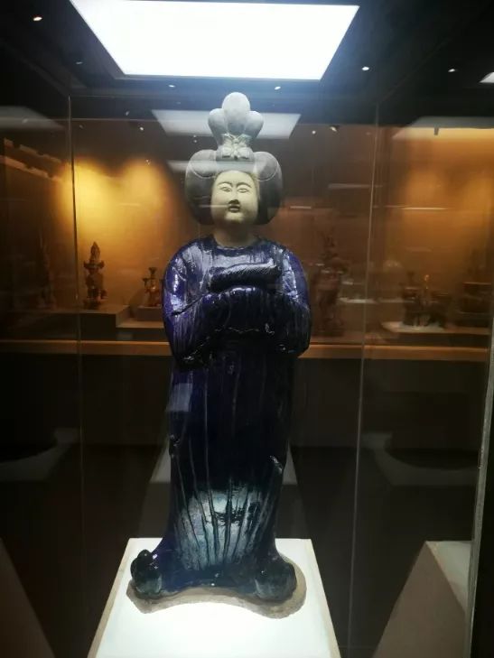 重庆大学建立了一个赝品博物馆,重庆大学赝品博物馆央视