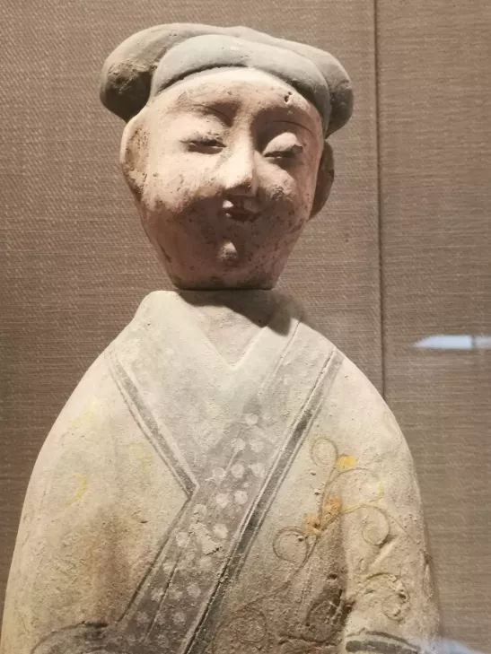 重庆大学建立了一个赝品博物馆,重庆大学赝品博物馆央视